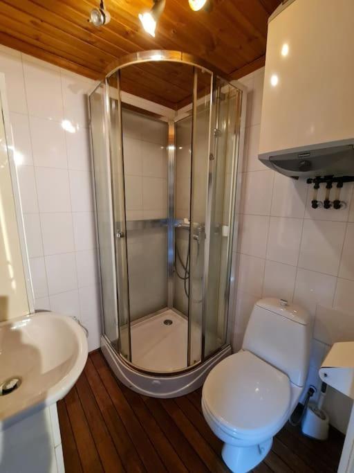 Cozy Apartment In The City Center Of Strömstad المظهر الخارجي الصورة